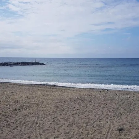 La Casa Di Anselmo * סן לורנצו אל מארה